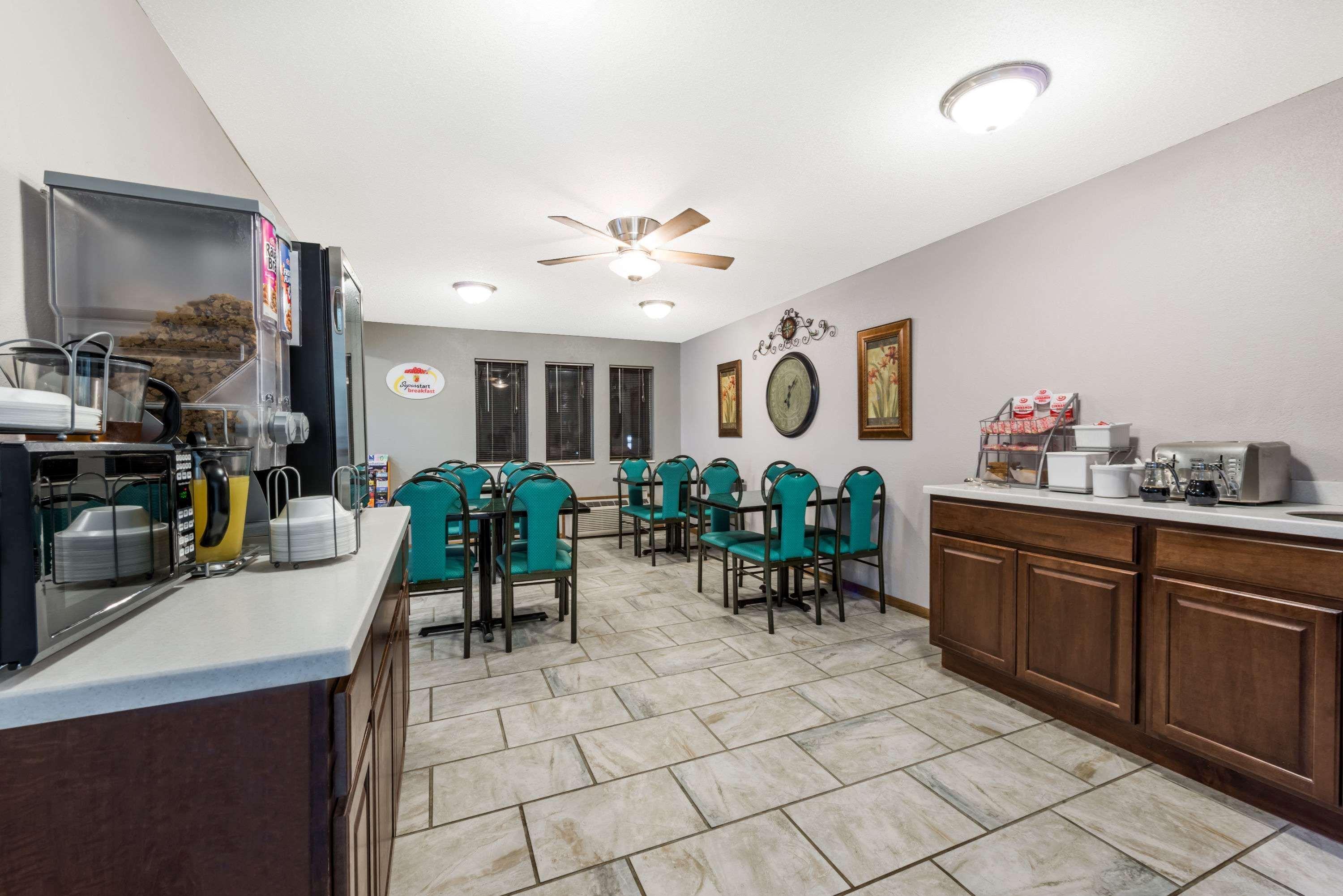 ซูเปอร์ 8 บาย วินด์แฮม สมิทวิลล์ เลก Hotel Smithville ภายนอก รูปภาพ